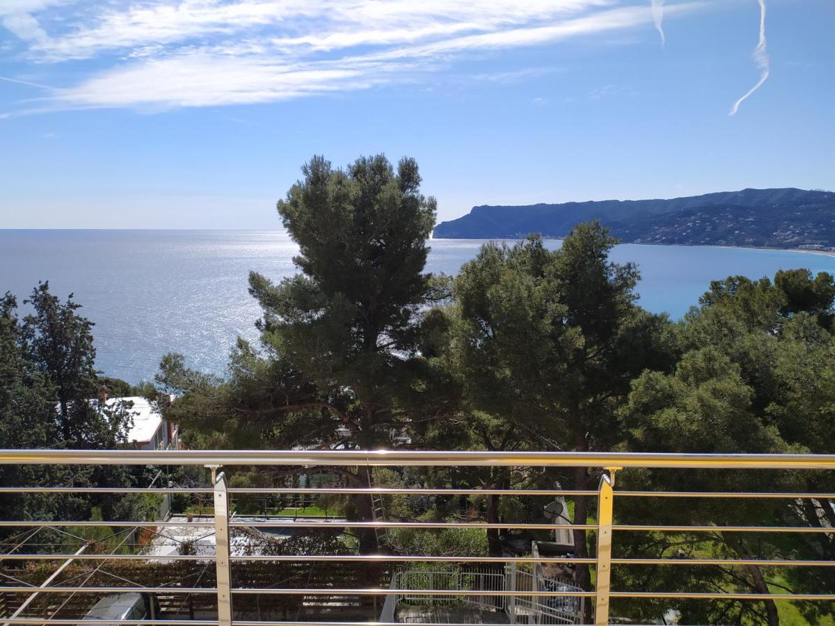 Apartamento Residenza Ginepri 69 Bergeggi Exterior foto